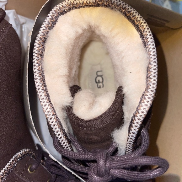 Ugg boots - Picture 2 of 3
